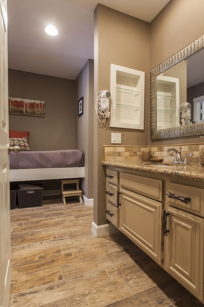 Snowcreek 405 Phase III