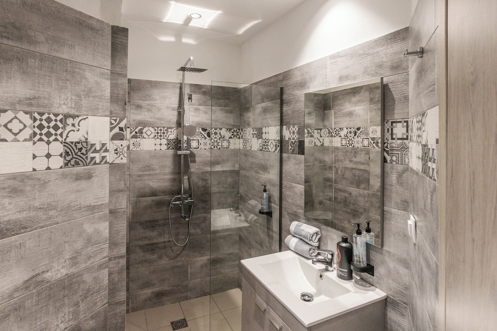 Noima Luxury Suites