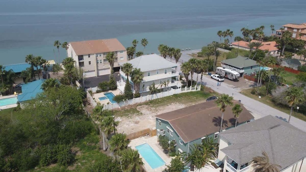 Bay View Great Deck Pool 2 Levels & 3 Bedr 3 Bedroom Condo