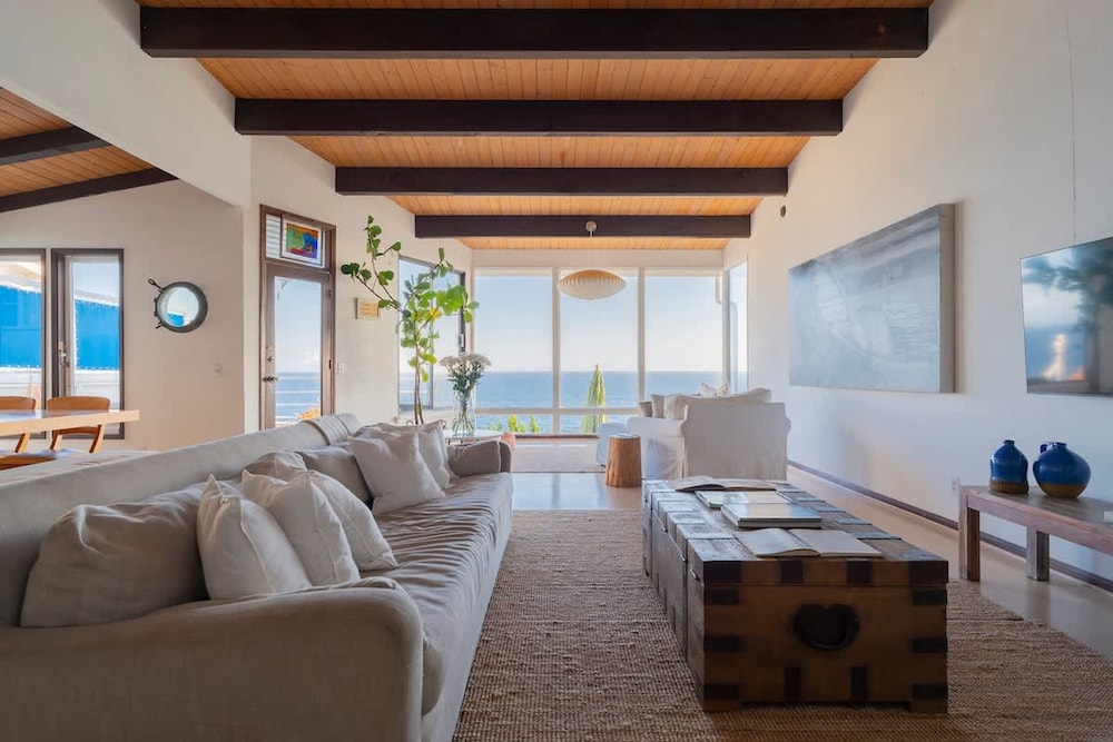 Malibu Retreat w Beach Access and Ocean View