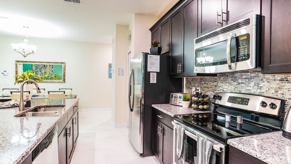 Storey Lake Resort 4 Bedroom Private Pool Townhome 4 Townhouse