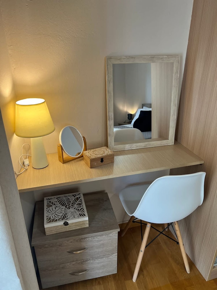 Alimos Cozy Getaway Close to the Beach