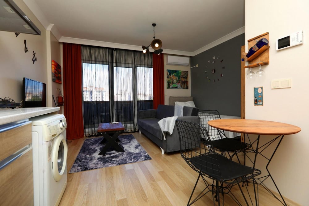 Studio Flat With Shared Pool Near Sabiha Gokcen