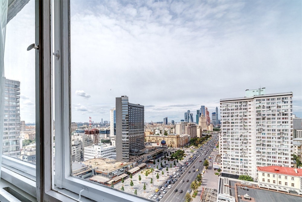 Day&Night Apartments - Noviy Arbat