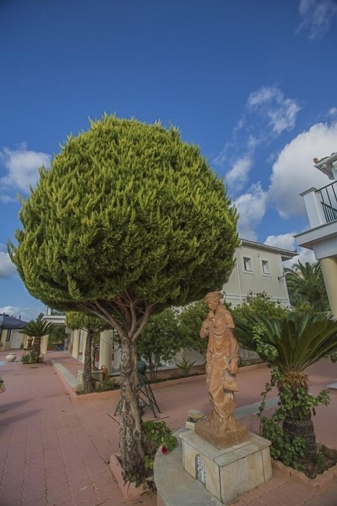 Garbis Villas