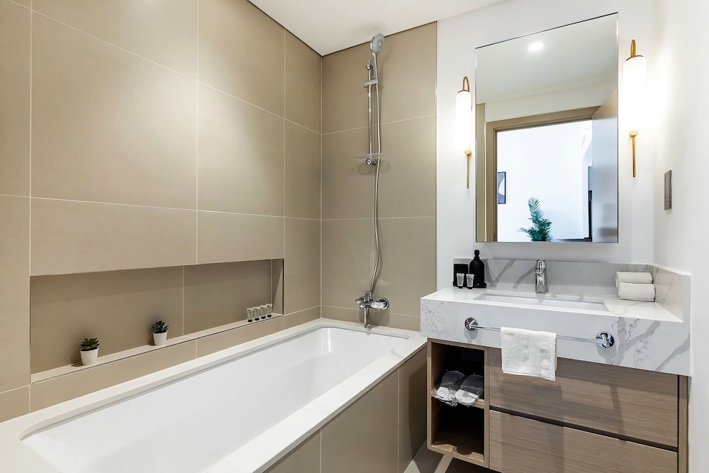 Wonderful Apartments in Icon Bay