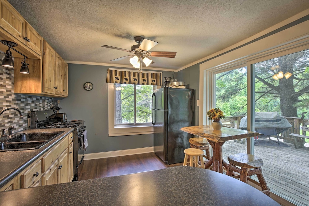 Hayward Cabin on Grindstone Lake: Bring Your Boat! view 4