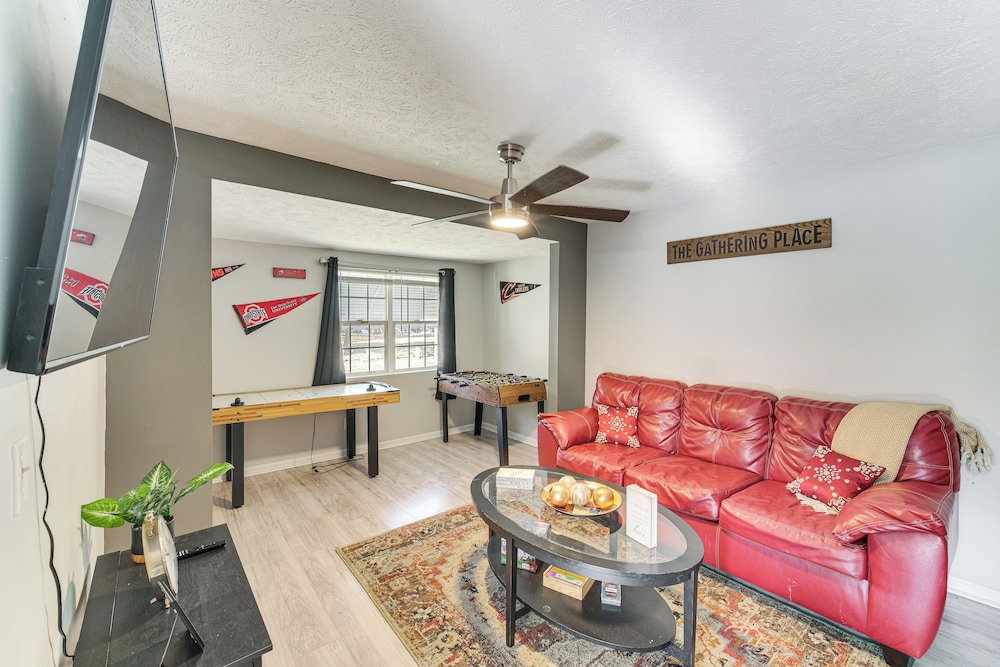 8 Mi to Dtwn: Cleveland Family Home