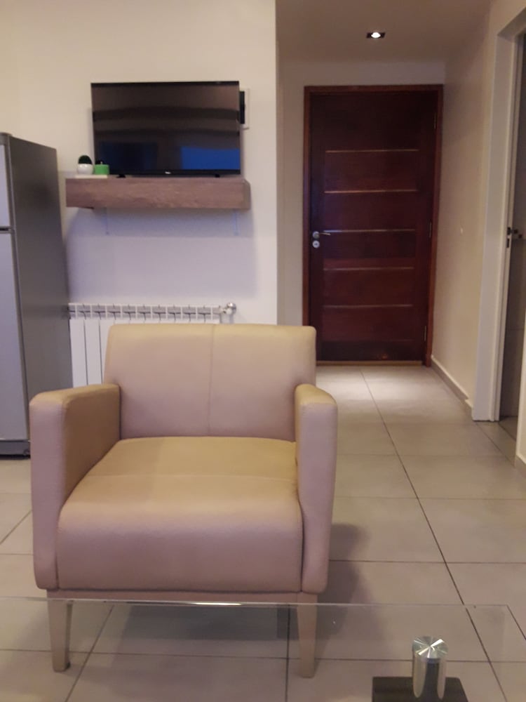 Ushuaia Flat IV