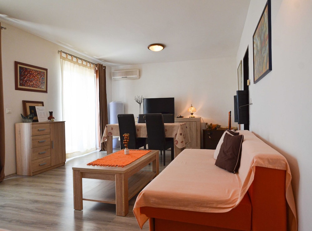 Classic and Elegant Rovinj Apartments With Balcony