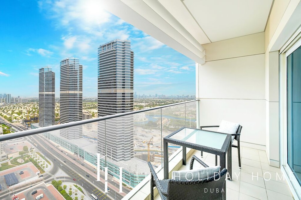 LUX The Bonnington JLT Suite 2