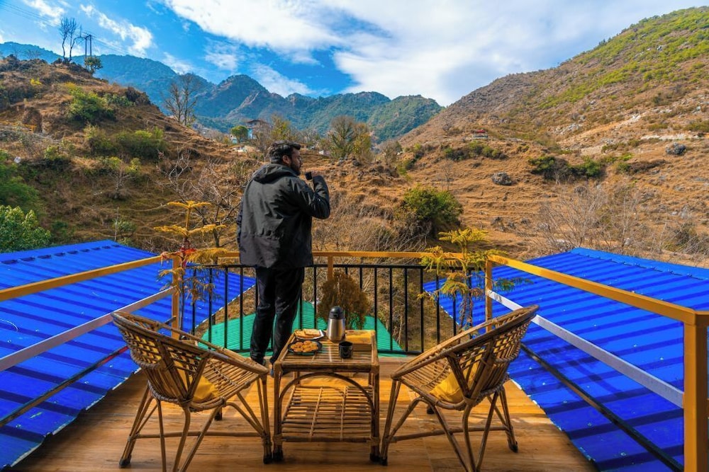 The Hosteller Mussoorie By The Streamside, Kempty