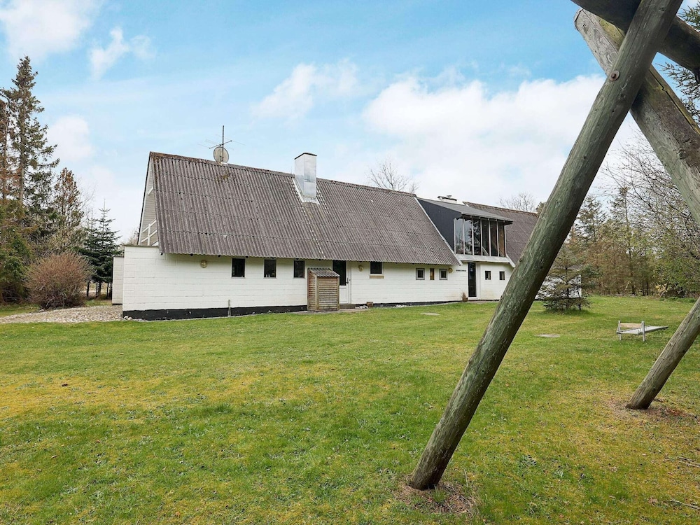 10 Person Holiday Home in Fur