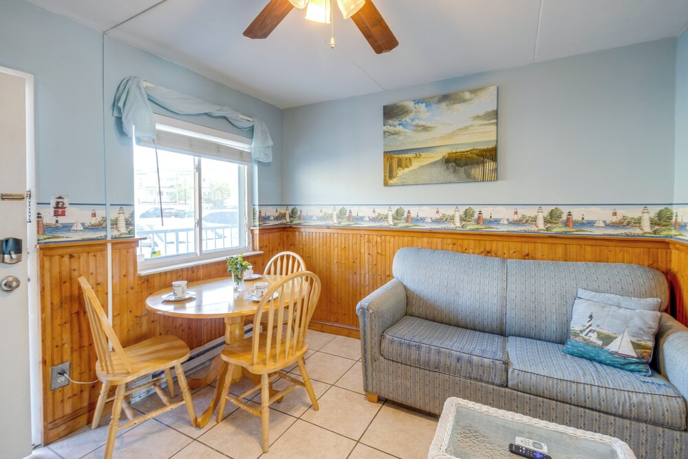 Walk to Wildwood Boardwalk: Family-friendly Condo!