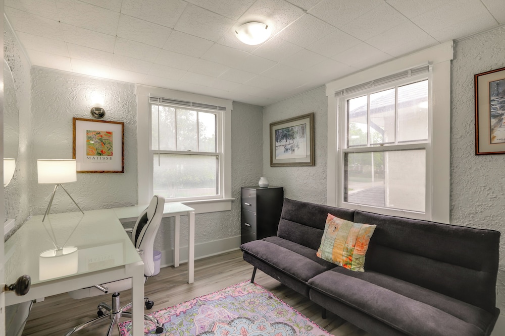 3 Mi to Dtwn: Dog-friendly Retreat in Dayton