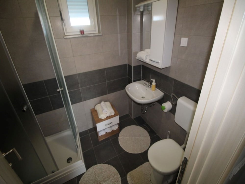 Lovely Apartment in Novalja near Sea Beach