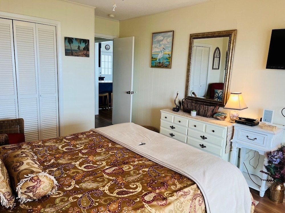 Seaside - 4 Br Home