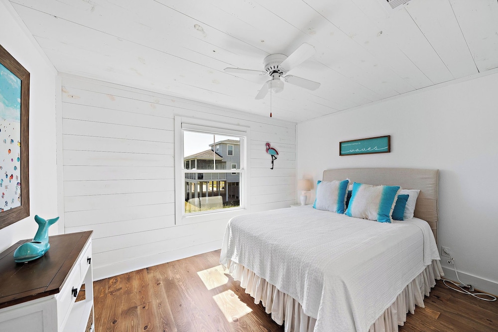 Coastal Cottage by Ryson Vacation Rentals