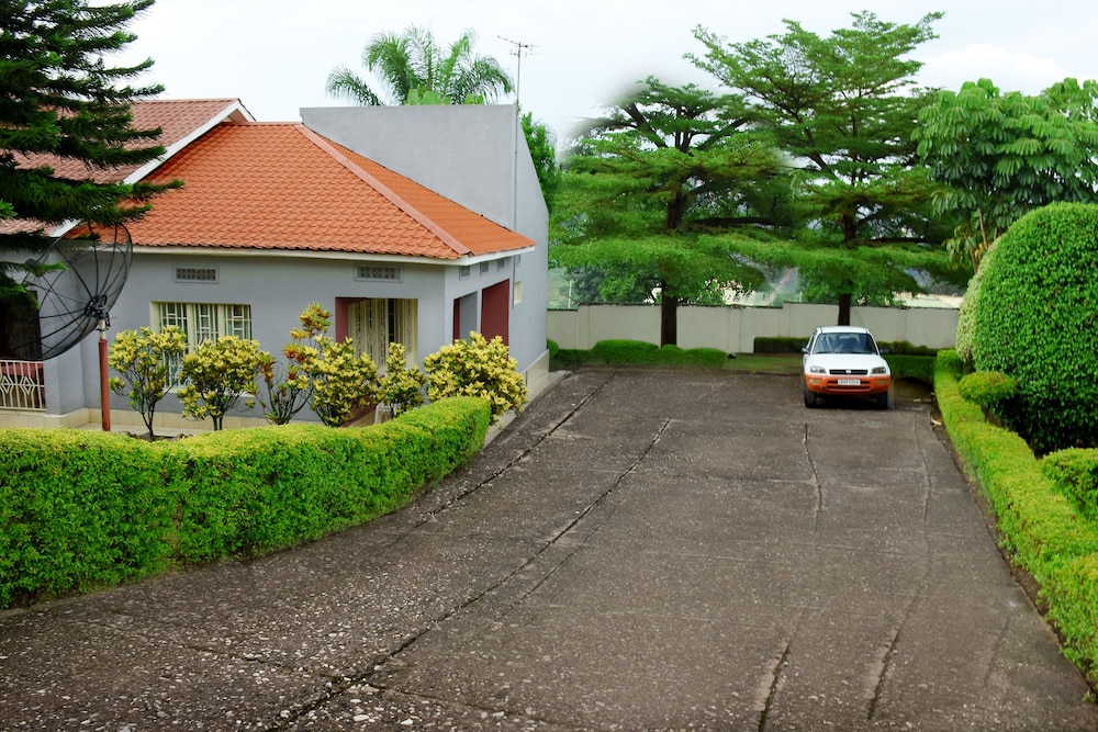 Tinho Guest House