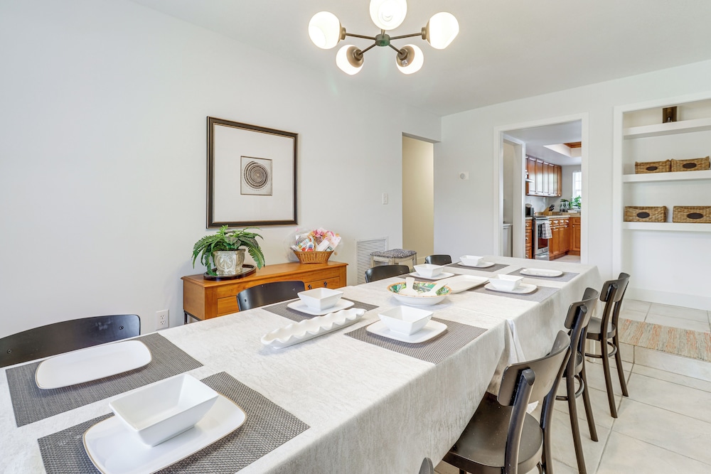6 Mi to Shore: Vero Beach Family Home