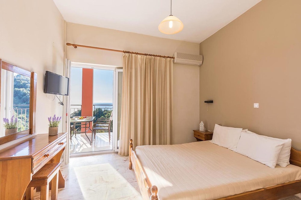 Apartments With Swimming Pool and Sea View - Pelekas Beach, Corfu photo 4