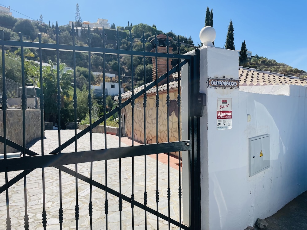 Villa Jina con Piscina by At Home Costa del Sol