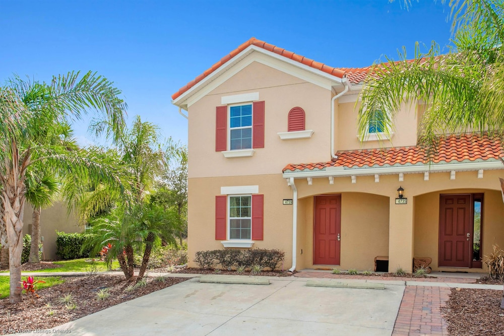 Enjoy the Private View! Roomy Town Home With Pool, 20 Mins From Disney #5st739 - Image 1