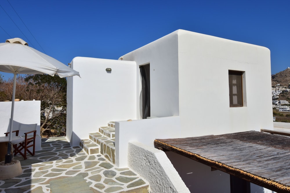 Hotel Petra Holiday Village - Image 1