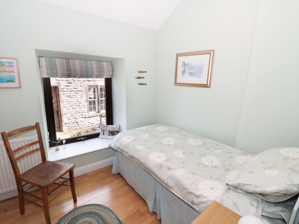 Mill Bridge Cottage view 3