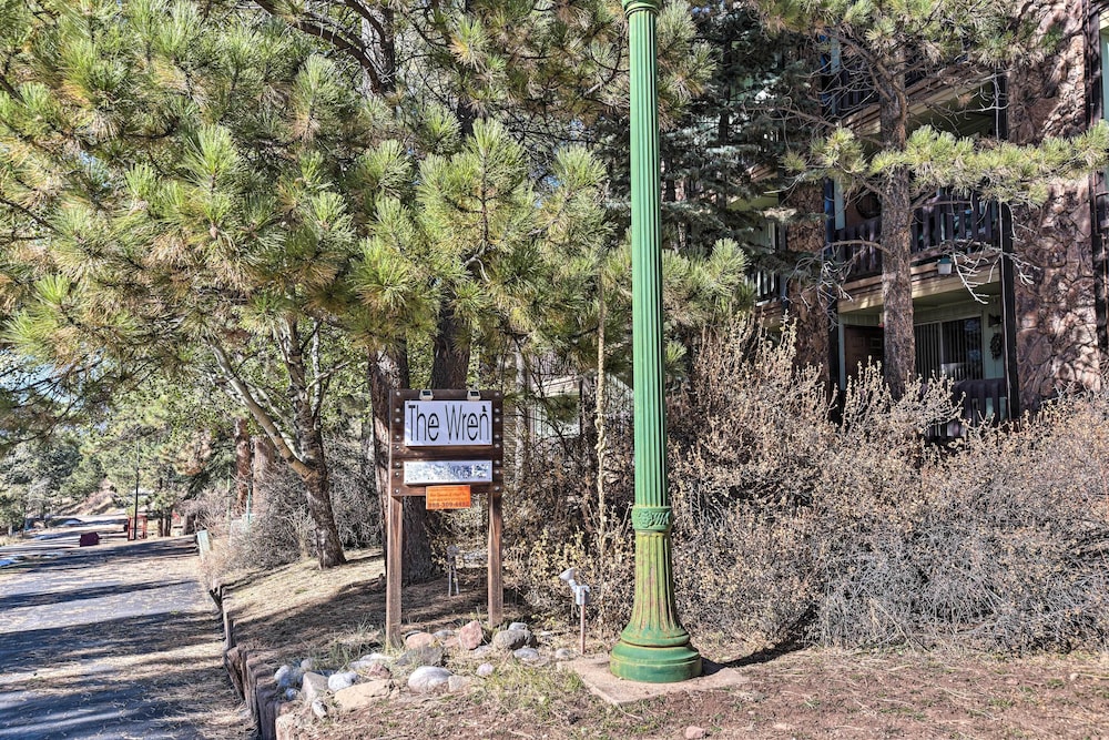 Angel Fire Mtn Escape: Walk to Chile Express Lift! view 2
