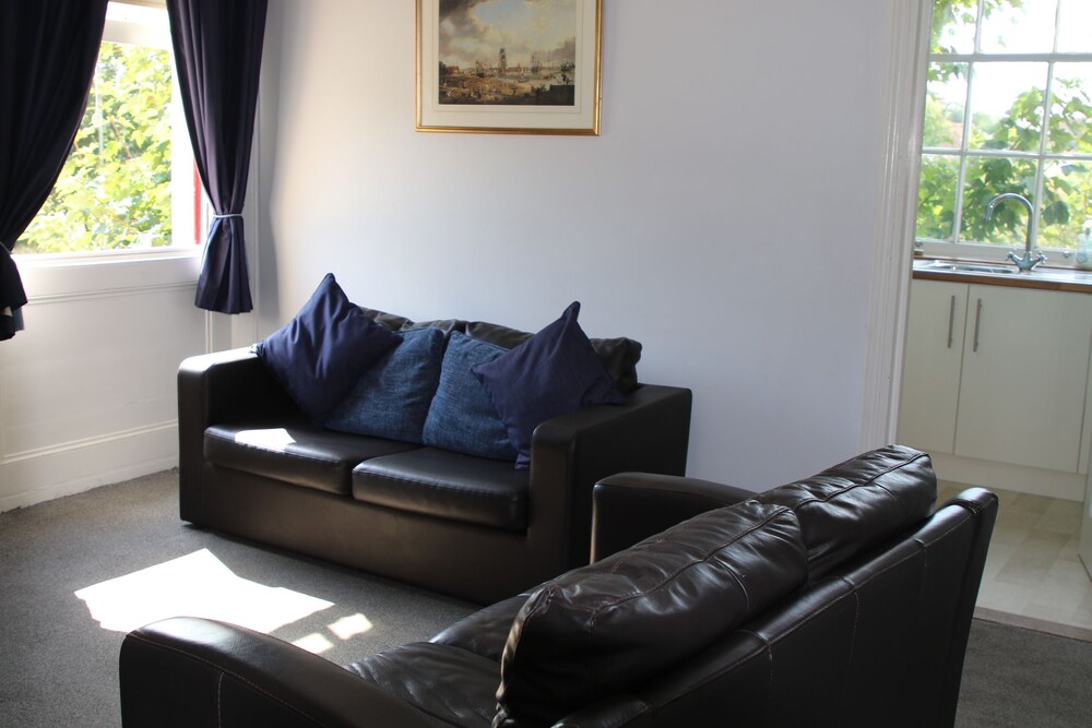 Spring Garden Holiday Apartments