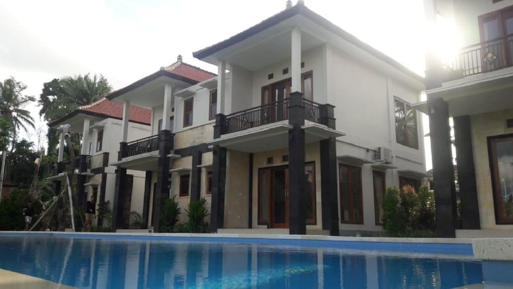 Villa Uma Dangin