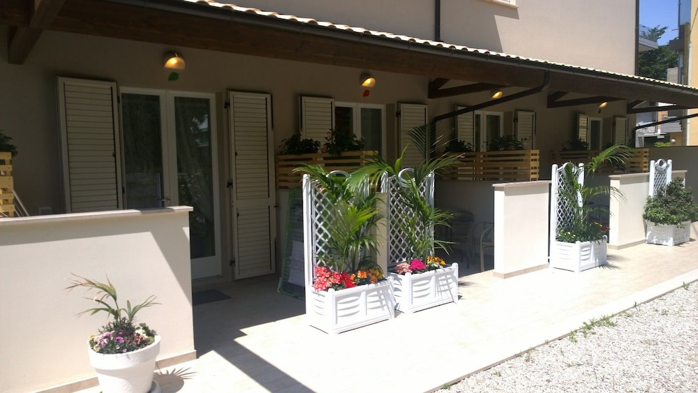 Photo 41