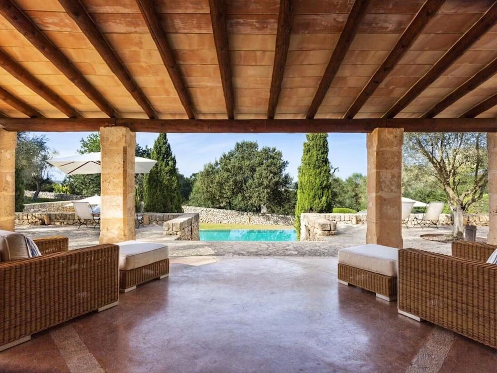 Countryside Villa With Terrace