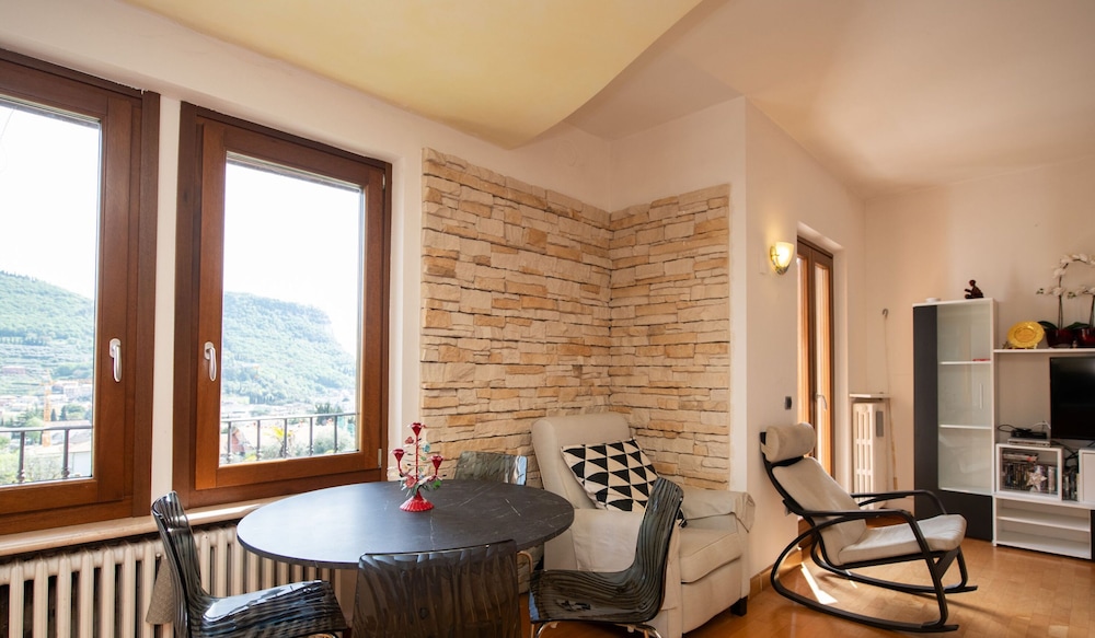 Casa nel Verde in Garda view 5