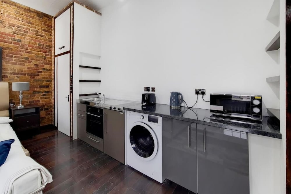 Beautiful Studio Apartment In Belgravia
