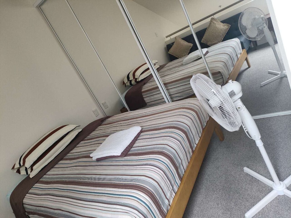 3 Double 1 Single 2 Sofa Beds apartment