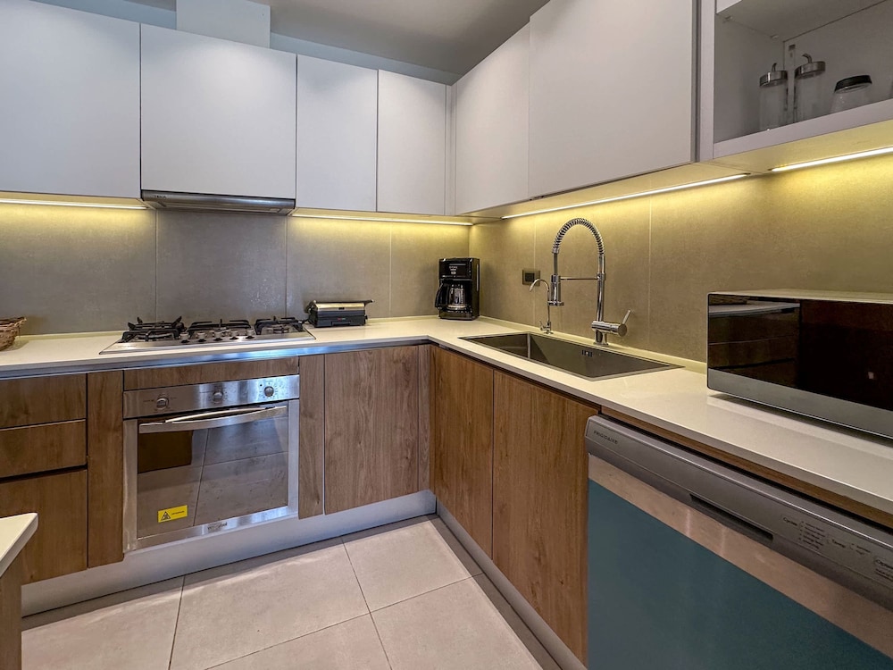 Fantastic new Golf View Apartment