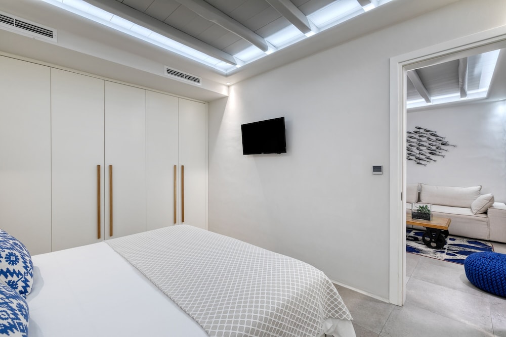 M Mykonos Villas view 4
