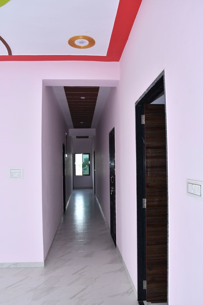 Hotel Khatushyamji