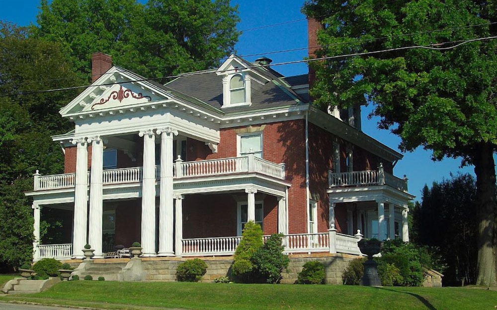 South Broadway Manor