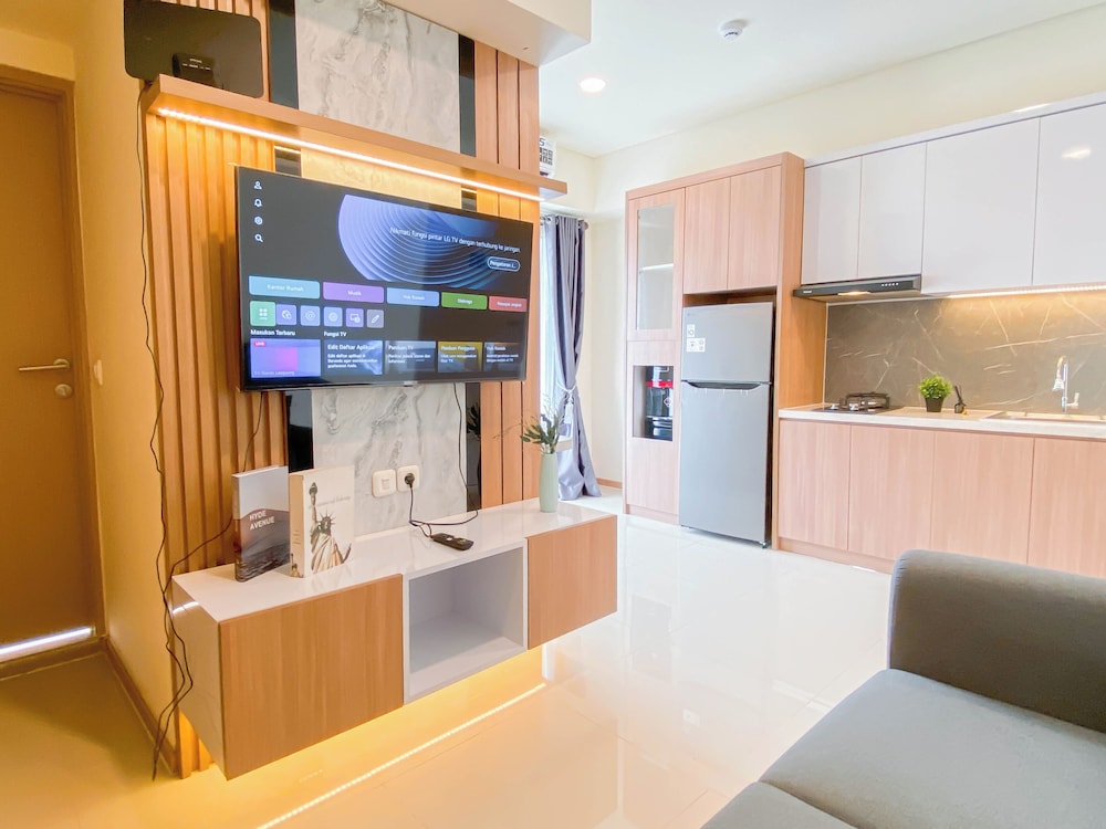 Best Living 2Br At Meikarta Apartment