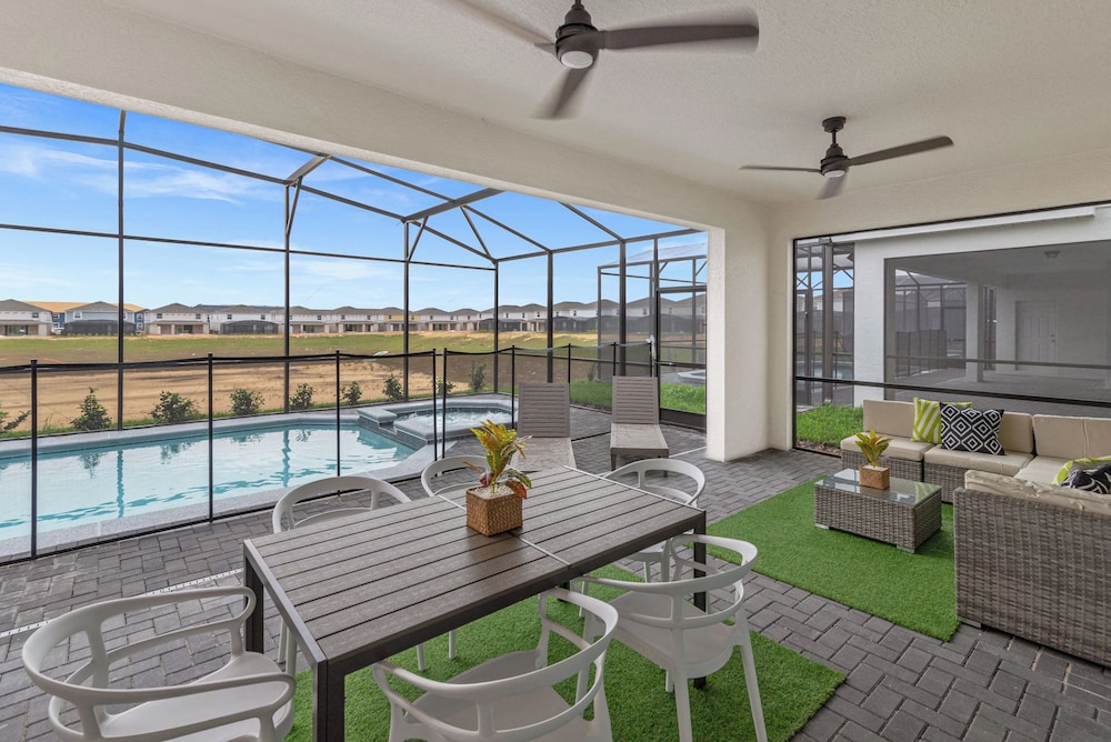 Unforgettable Family Luxury 9BR Villa