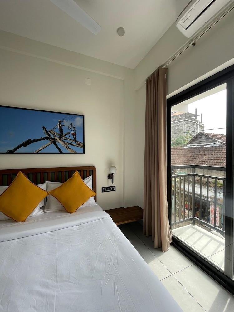CREEK HARBOUR KOCHI