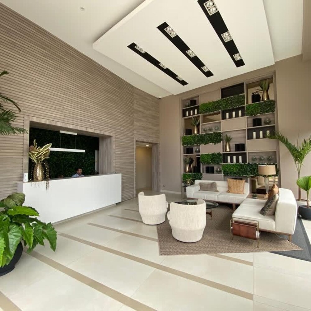 Perfect 1BR With Balcony in Luxurious Building
