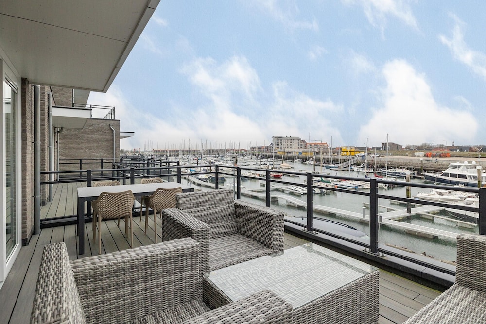 Apartment in Zeeland by Oosterschelde Beach