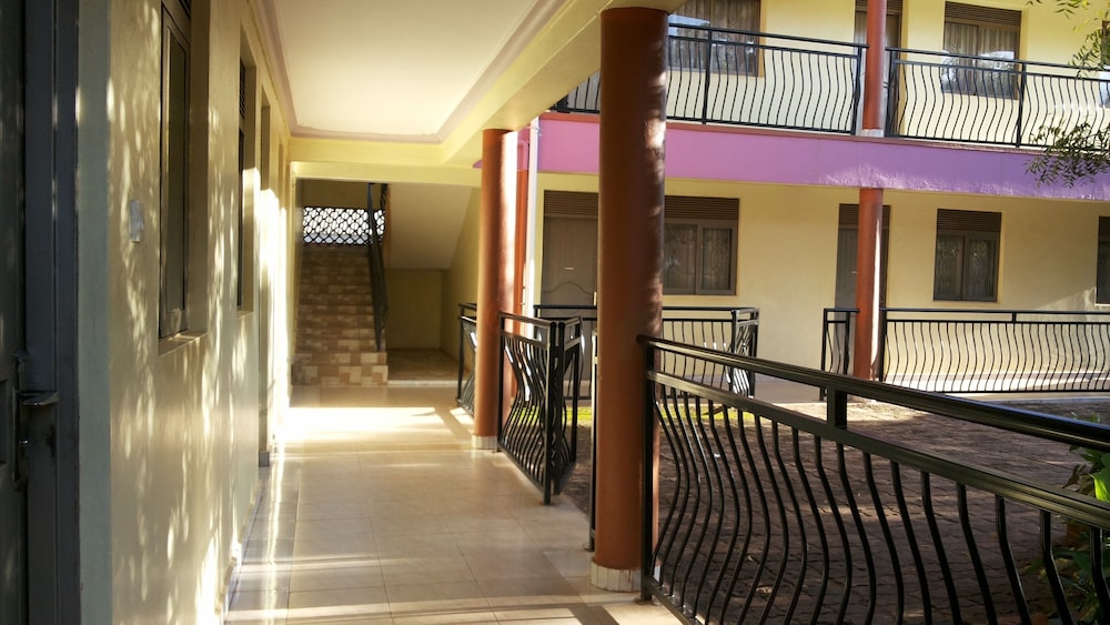 Photo 14