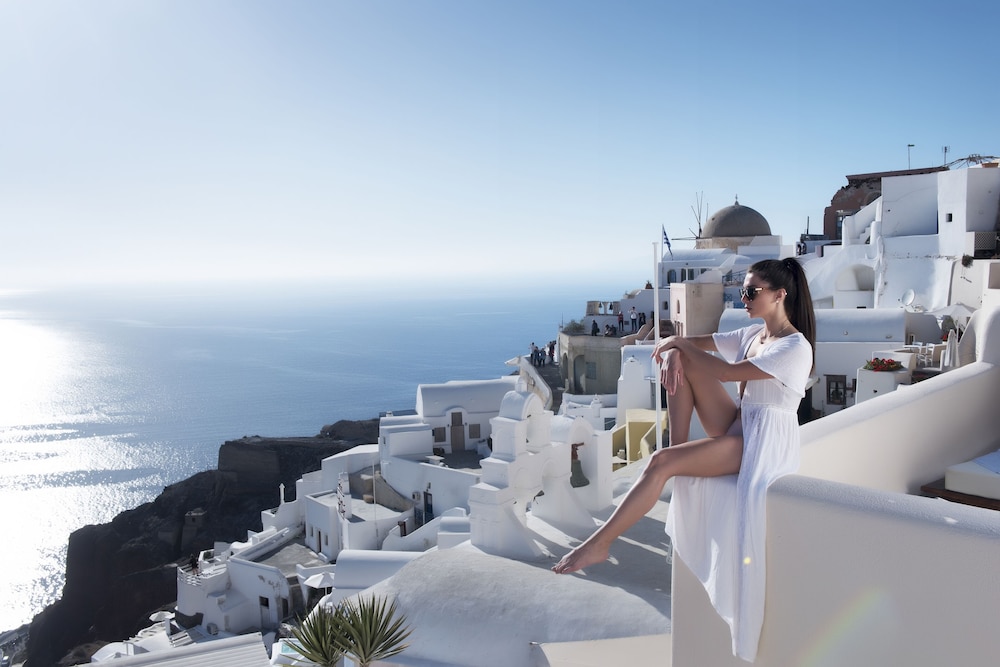 Anemi House & Villas