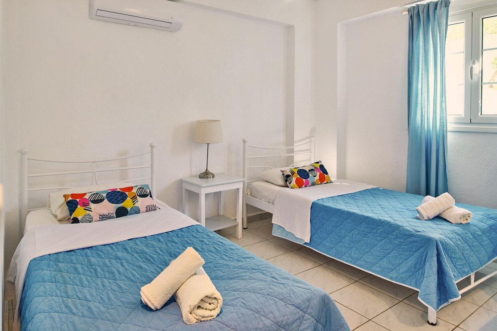 Villa Hera Periyali