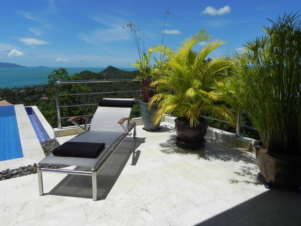 Secluded Villa With Private Pool and Breathtaking Sea Views